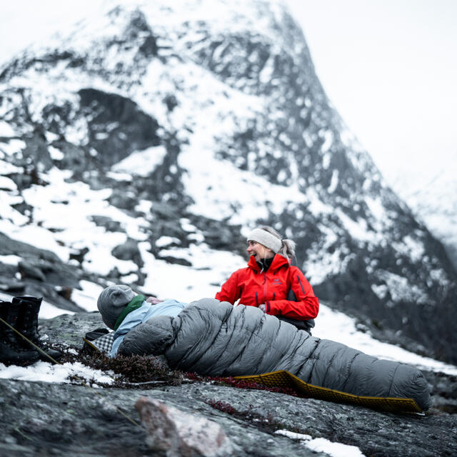 Vinterpose i dun 200 cm Helsport Rago Superlight Winter 200
