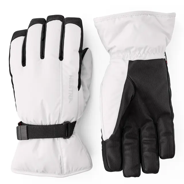 Hansker M Hestra Isaberg Czone 5F 8 030 