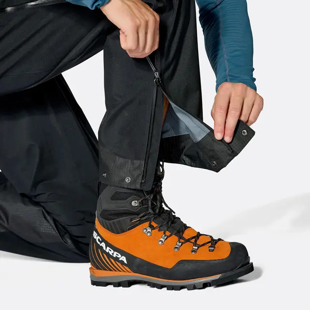 Skallbukse til herre L Rab Latok GTX Pants M L BLK 
